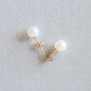 5mm 14K Pearl stud earrings